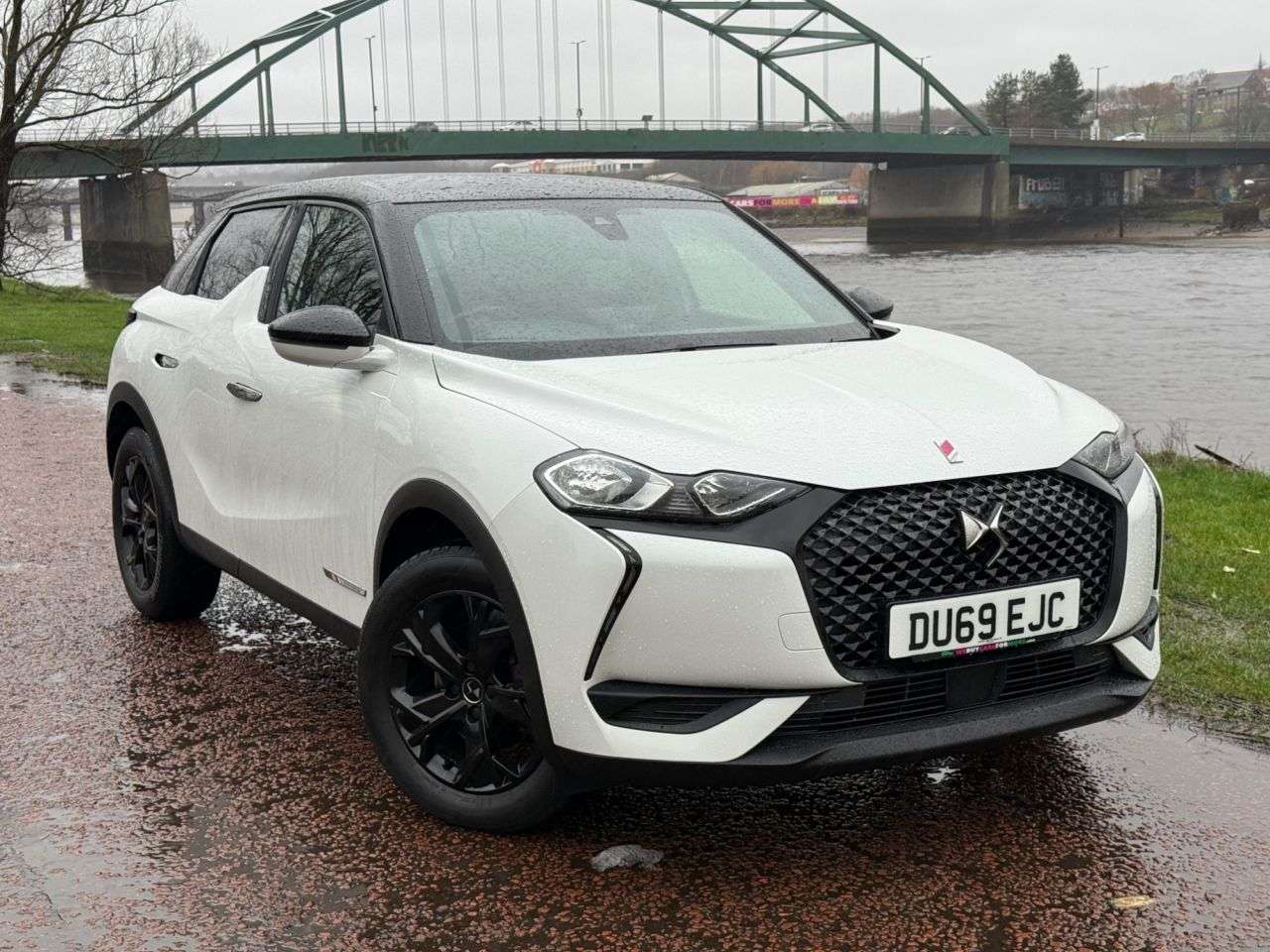 A 2019 DS AUTOMOBILES DS 3 1.2 PureTech Performance Line Crossback 5dr Petrol EAT8 Euro 6 (s/s) (155 p A 2019 DS AUTOMOBILES DS 3 1.2 PureTech Performance Line Crossback 5dr Petrol EAT8 Euro 6 (s/s) (155 p