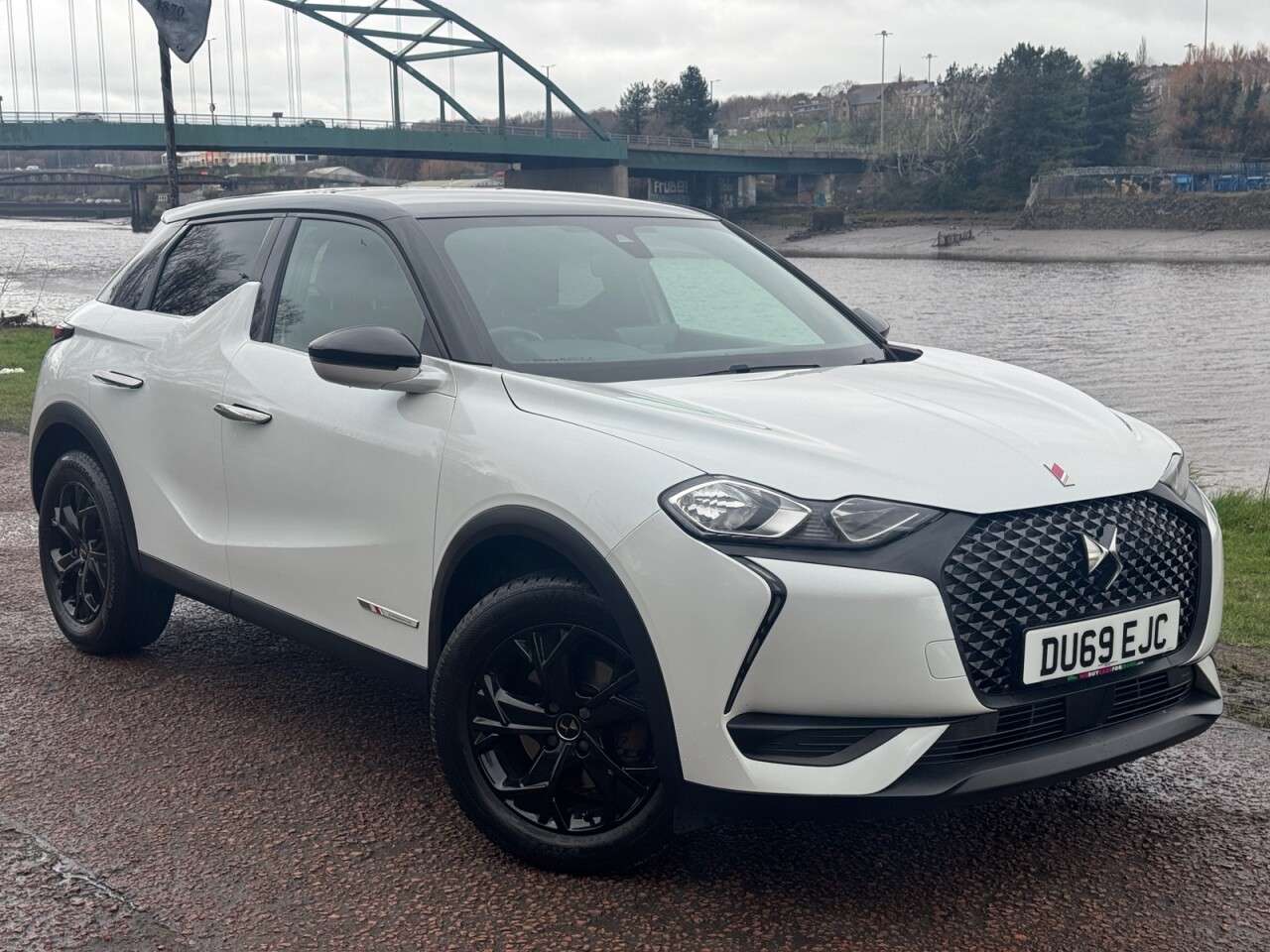 A 2019 DS AUTOMOBILES DS 3 1.2 PureTech Performance Line Crossback 5dr Petrol EAT8 Euro 6 (s/s) (155 p A 2019 DS AUTOMOBILES DS 3 1.2 PureTech Performance Line Crossback 5dr Petrol EAT8 Euro 6 (s/s) (155 p