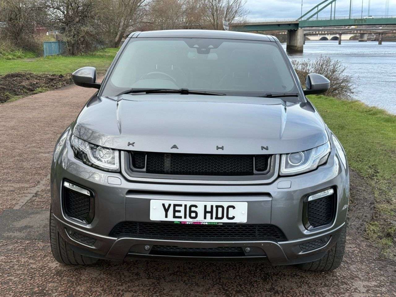 A 2016 LAND ROVER RANGE ROVER EVOQUE 2.0 TD4 SE Tech SUV 5dr Diesel Auto 4WD Euro 6 (s/s) (180 ps) **FULL LEATHE A 2016 LAND ROVER RANGE ROVER EVOQUE 2.0 TD4 SE Tech SUV 5dr Diesel Auto 4WD Euro 6 (s/s) (180 ps) **FULL LEATHE