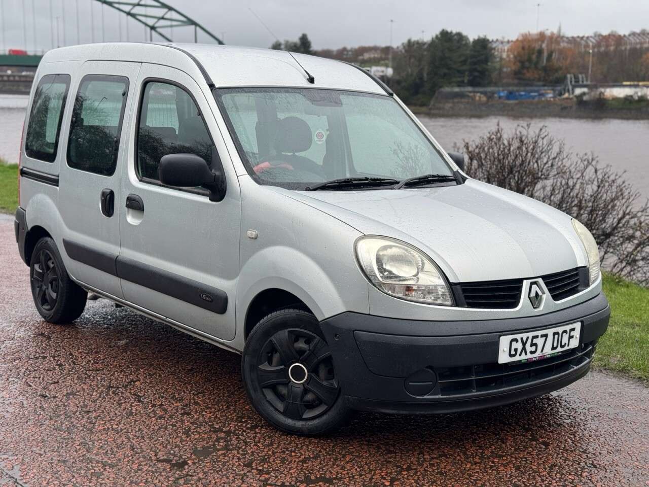 A 2007 RENAULT KANGOO 1.6 16v Authentique MPV 5dr Petrol Automatic (190 g/km, 95 bhp) AUTOMATIC - A 2007 RENAULT KANGOO 1.6 16v Authentique MPV 5dr Petrol Automatic (190 g/km, 95 bhp) AUTOMATIC -