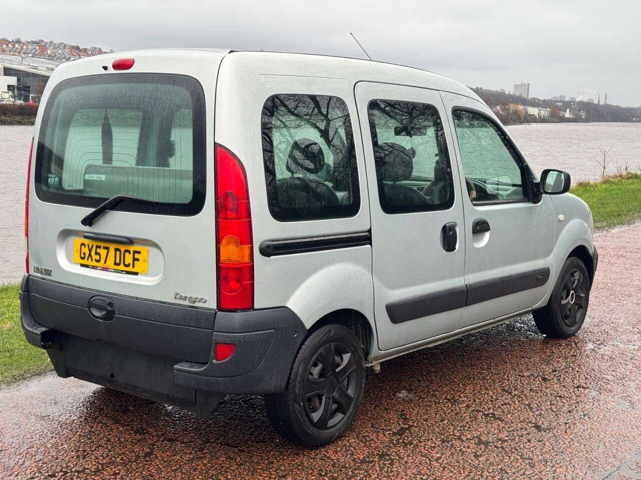 A 2007 RENAULT KANGOO 1.6 16v Authentique MPV 5dr Petrol Automatic (190 g/km, 95 bhp) AUTOMATIC - A 2007 RENAULT KANGOO 1.6 16v Authentique MPV 5dr Petrol Automatic (190 g/km, 95 bhp) AUTOMATIC -