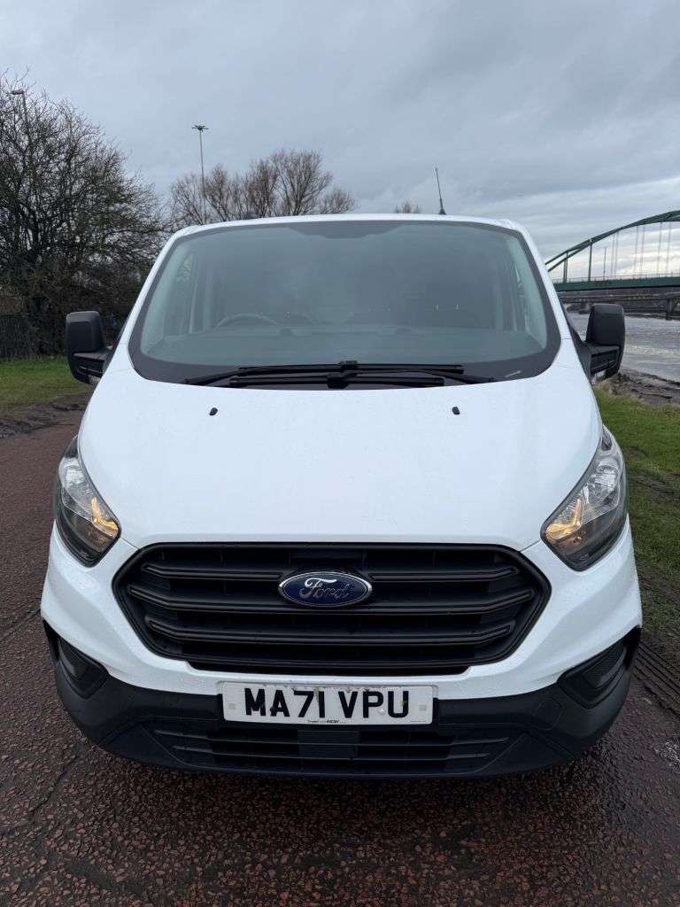 A 2021 FORD TRANSIT CUSTOM 2.0 300 EcoBlue Leader Panel Van 5dr Diesel Manual L1 H1 Euro 6 (s/s) (130 A 2021 FORD TRANSIT CUSTOM 2.0 300 EcoBlue Leader Panel Van 5dr Diesel Manual L1 H1 Euro 6 (s/s) (130