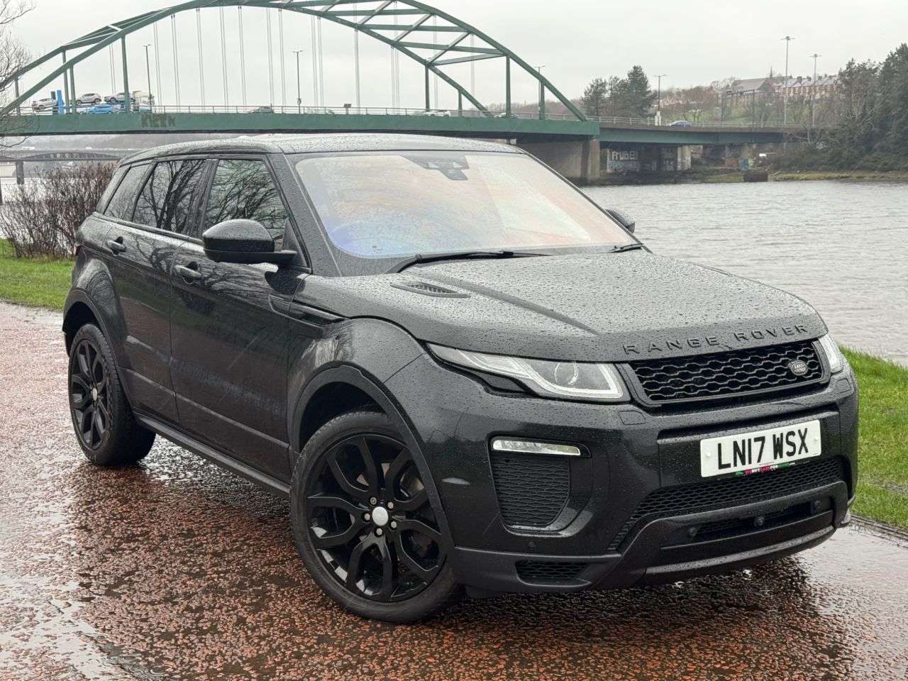 A 2017 LAND ROVER RANGE ROVER EVOQUE 2.0 TD4 HSE Dynamic SUV 5dr Diesel Auto 4WD Euro 6 (s/s) (180 ps) **LANE AS A 2017 LAND ROVER RANGE ROVER EVOQUE 2.0 TD4 HSE Dynamic SUV 5dr Diesel Auto 4WD Euro 6 (s/s) (180 ps) **LANE AS