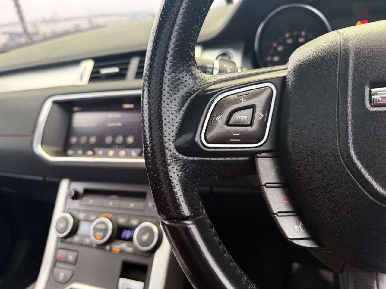 2017 LAND ROVER RANGE ROVER EVOQUE 2017 LAND ROVER RANGE ROVER EVOQUE