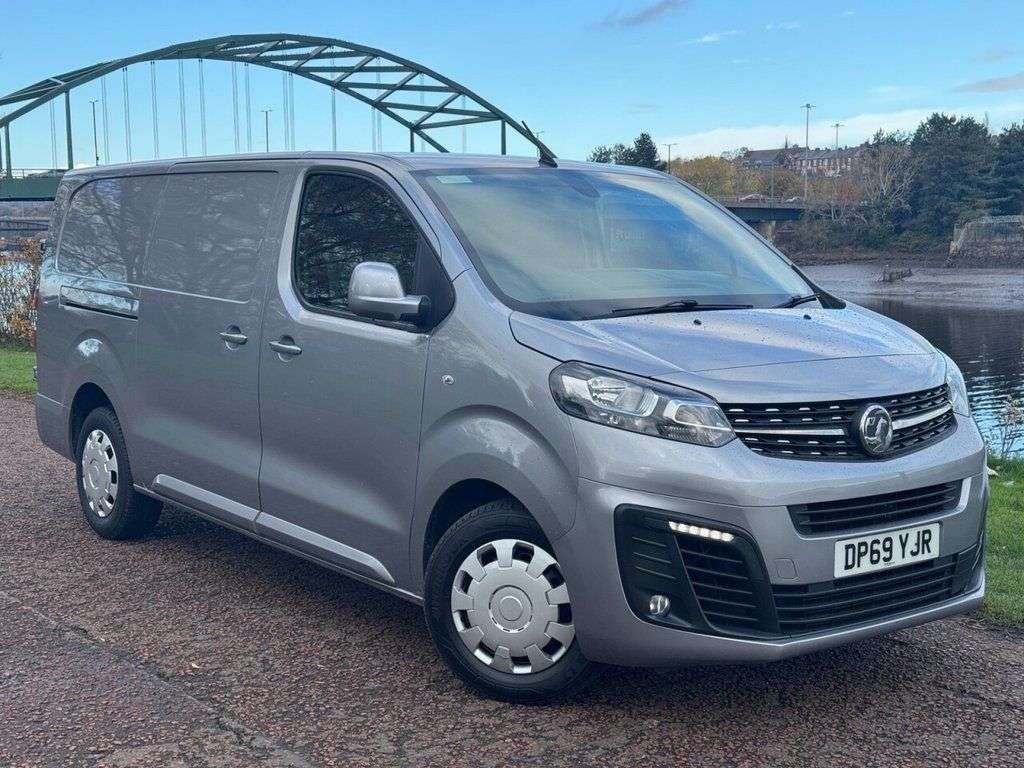 A 2019 VAUXHALL VIVARO 1.5 Turbo D 2900 Sportive Panel Van 5dr Diesel Manual L2 H1 Euro 6 (s/s) (1 A 2019 VAUXHALL VIVARO 1.5 Turbo D 2900 Sportive Panel Van 5dr Diesel Manual L2 H1 Euro 6 (s/s) (1