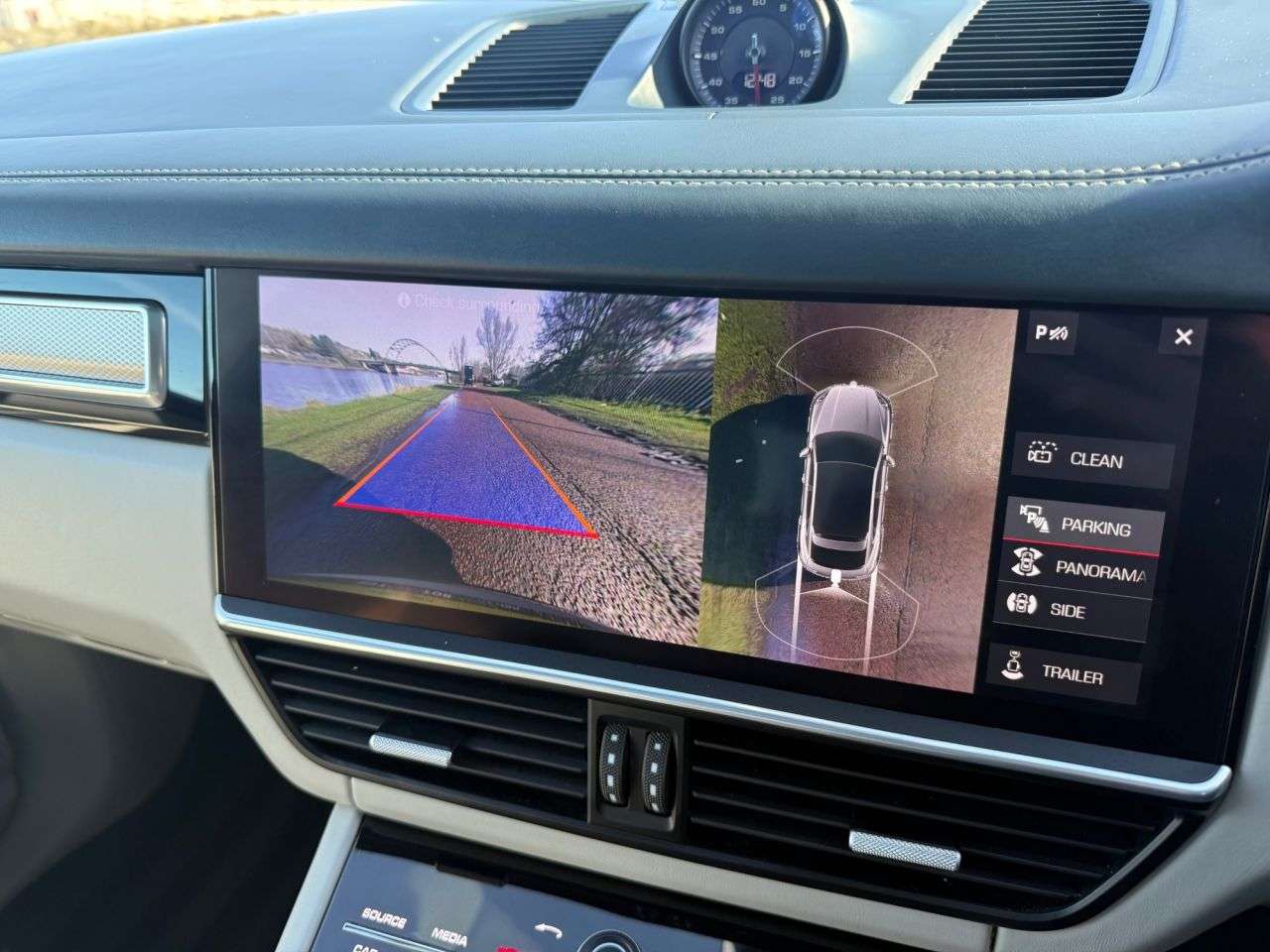 2019 PORSCHE CAYENNE 2019 PORSCHE CAYENNE