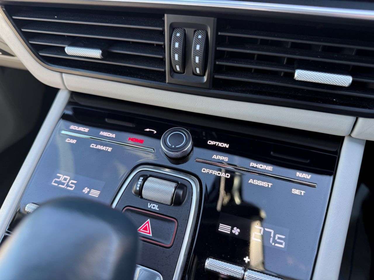 2019 PORSCHE CAYENNE 2019 PORSCHE CAYENNE