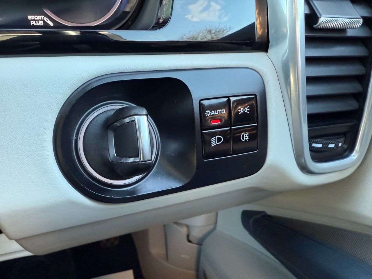 2019 PORSCHE CAYENNE 2019 PORSCHE CAYENNE