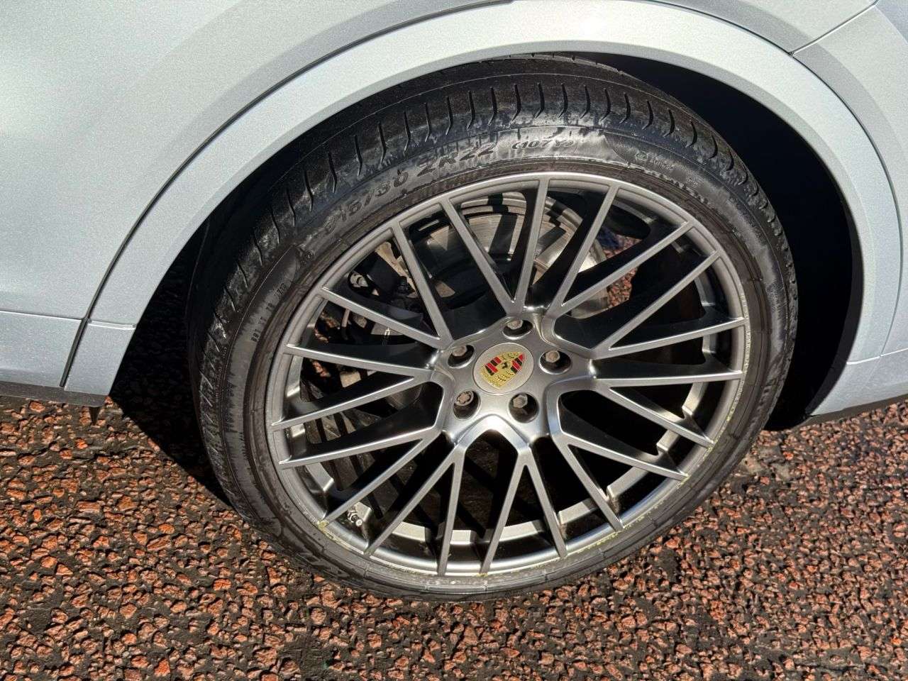 2019 PORSCHE CAYENNE 2019 PORSCHE CAYENNE