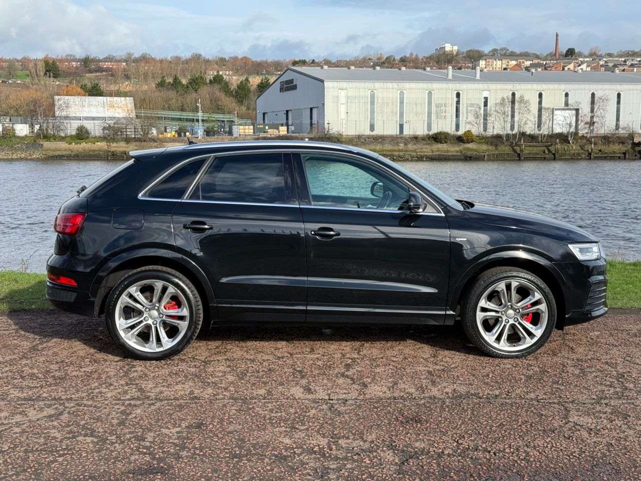 A 2016 AUDI Q3 2.0 TDI S line Plus SUV 5dr Diesel S Tronic quattro Euro 6 (s/s) (184 ps) A 2016 AUDI Q3 2.0 TDI S line Plus SUV 5dr Diesel S Tronic quattro Euro 6 (s/s) (184 ps)