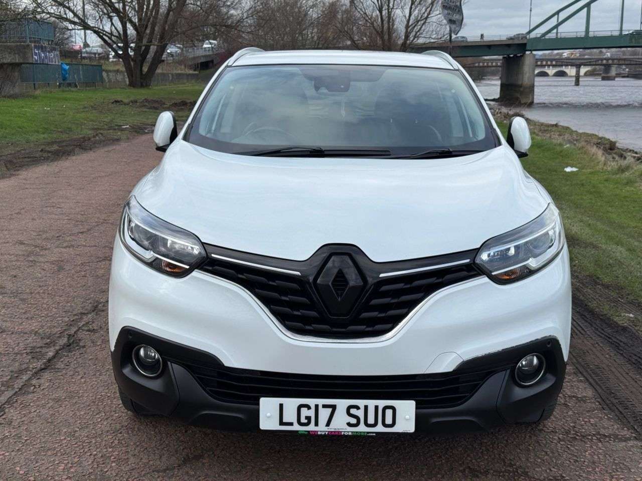 A 2017 RENAULT KADJAR 1.5 dCi Dynamique S Nav SUV 5dr Diesel EDC Euro 6 (s/s) (110 ps) **HALF LEA A 2017 RENAULT KADJAR 1.5 dCi Dynamique S Nav SUV 5dr Diesel EDC Euro 6 (s/s) (110 ps) **HALF LEA