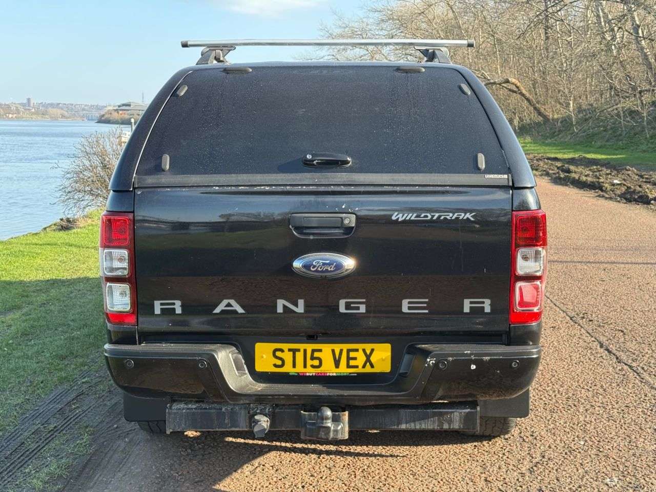 A 2015 FORD RANGER 3.2 TDCi Wildtrak Pickup Double Cab 4dr Diesel Manual 4WD Euro 5 (s/s) (200 A 2015 FORD RANGER 3.2 TDCi Wildtrak Pickup Double Cab 4dr Diesel Manual 4WD Euro 5 (s/s) (200