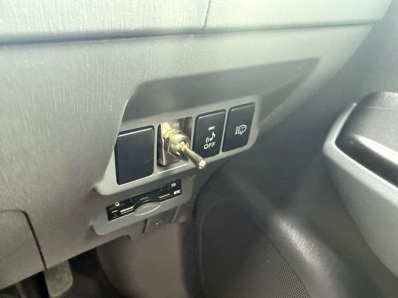 2013 TOYOTA PRIUS 2013 TOYOTA PRIUS