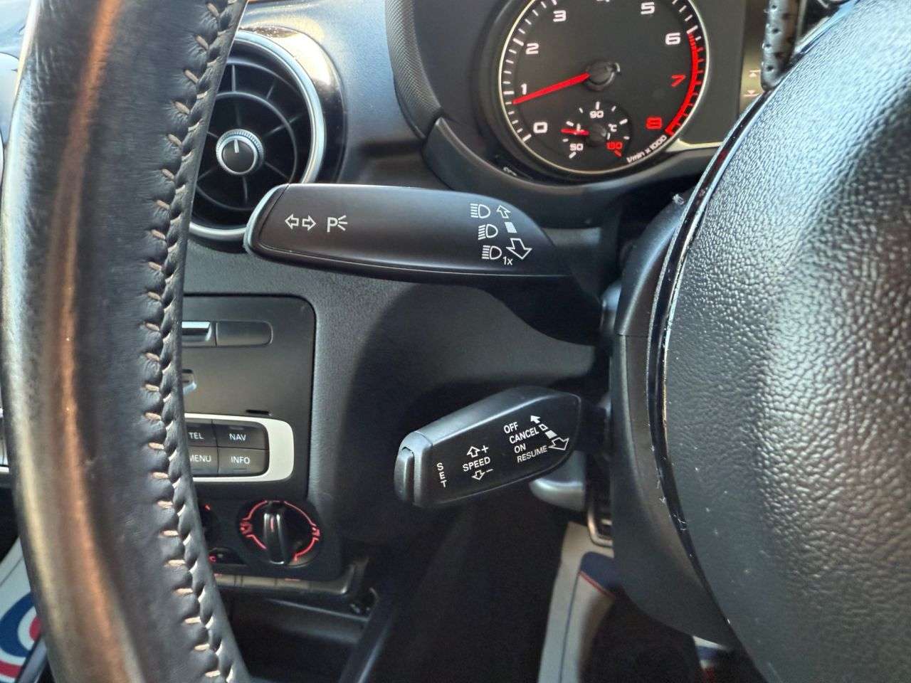 2015 AUDI A1 2015 AUDI A1