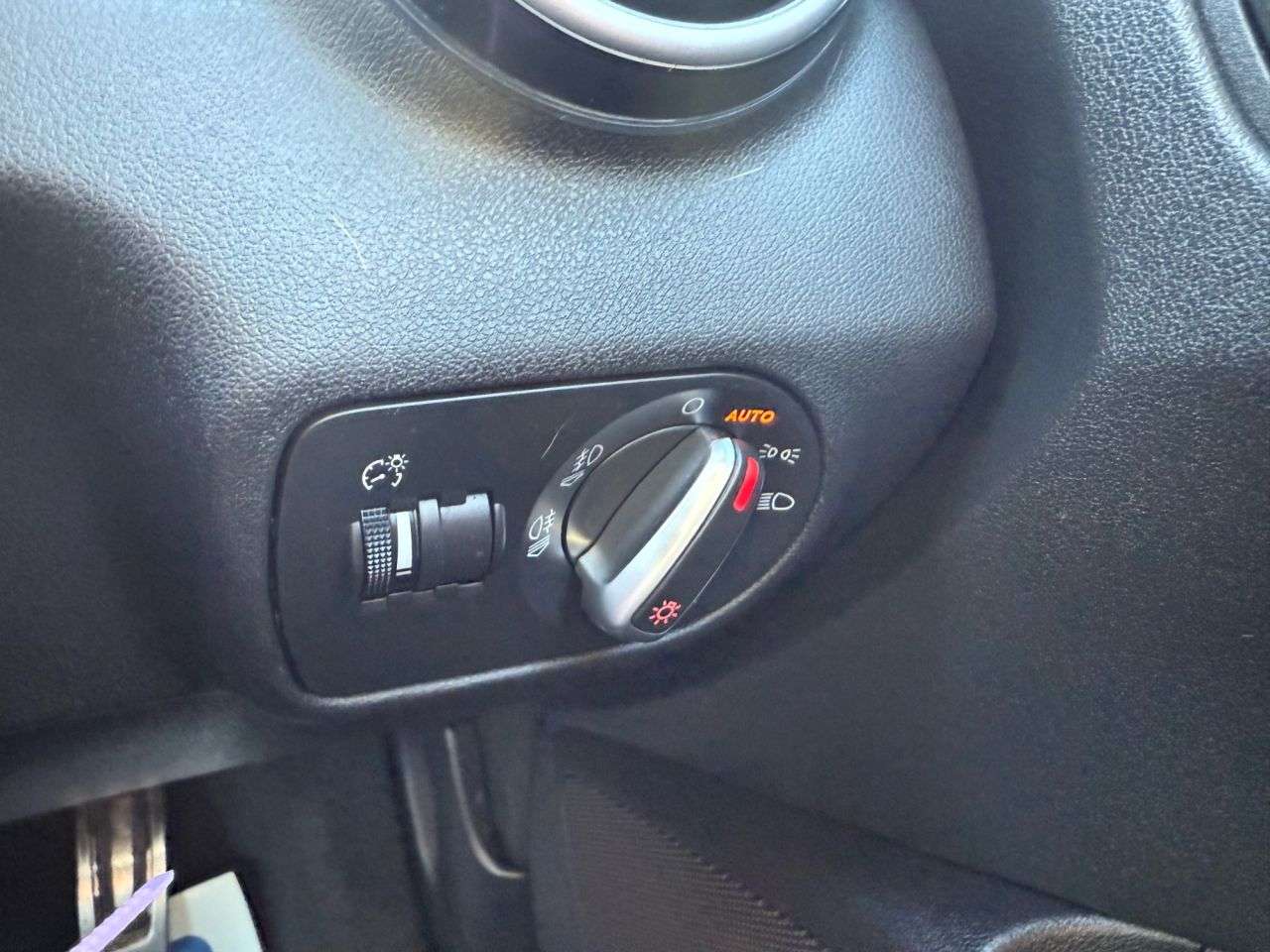 2015 AUDI A1 2015 AUDI A1