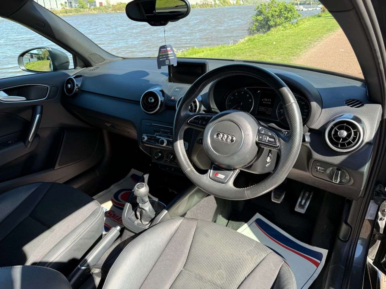 2015 AUDI A1 2015 AUDI A1