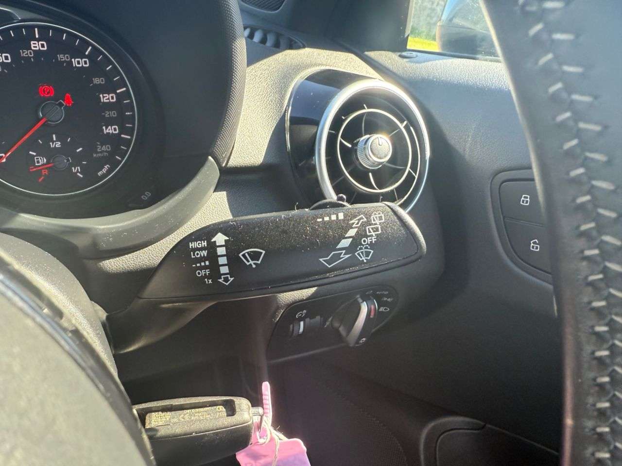 2015 AUDI A1 2015 AUDI A1