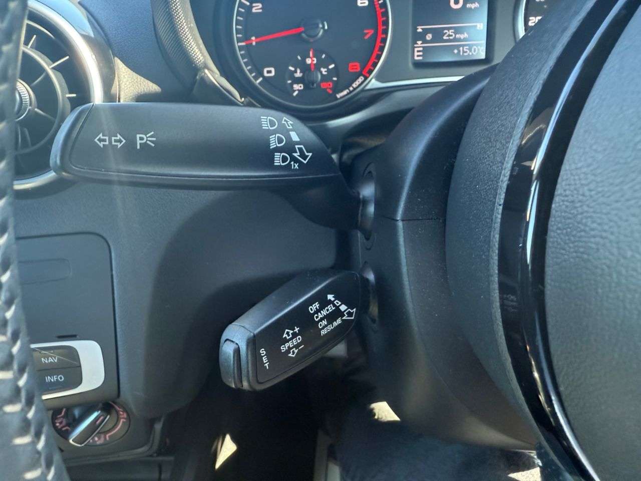 2015 AUDI A1 2015 AUDI A1