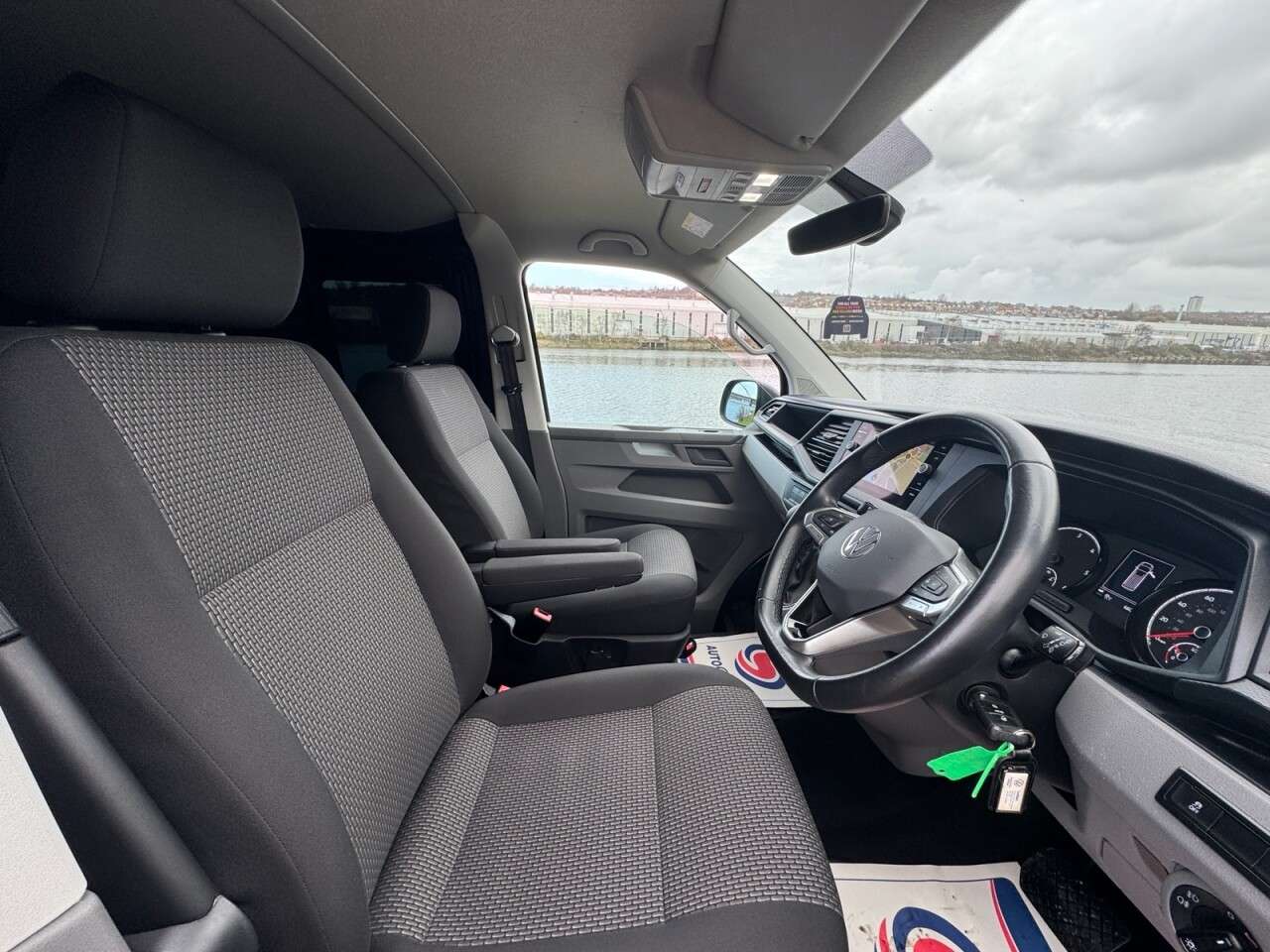 2024 VOLKSWAGEN TRANSPORTER 2024 VOLKSWAGEN TRANSPORTER