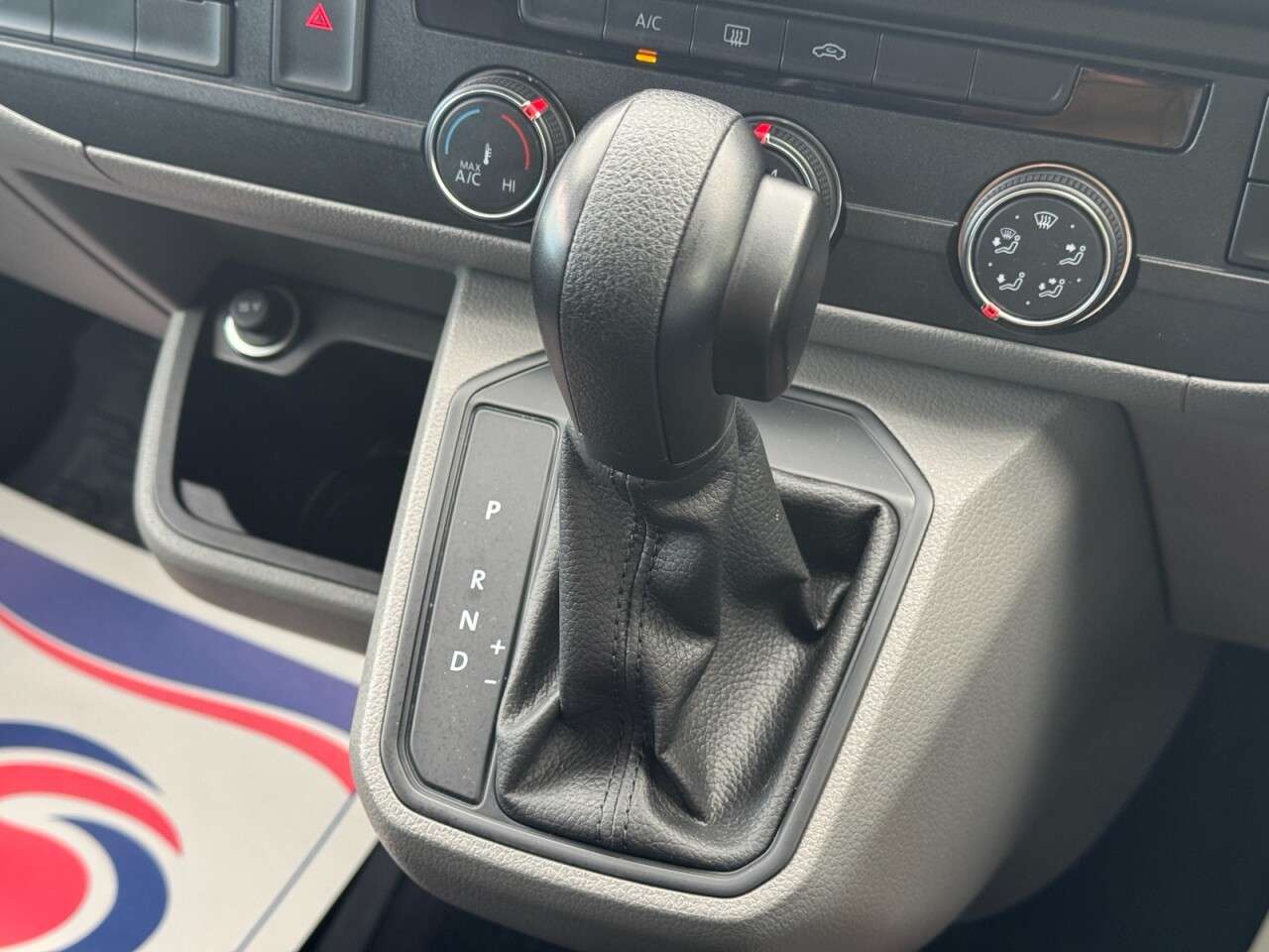 2024 VOLKSWAGEN TRANSPORTER 2024 VOLKSWAGEN TRANSPORTER