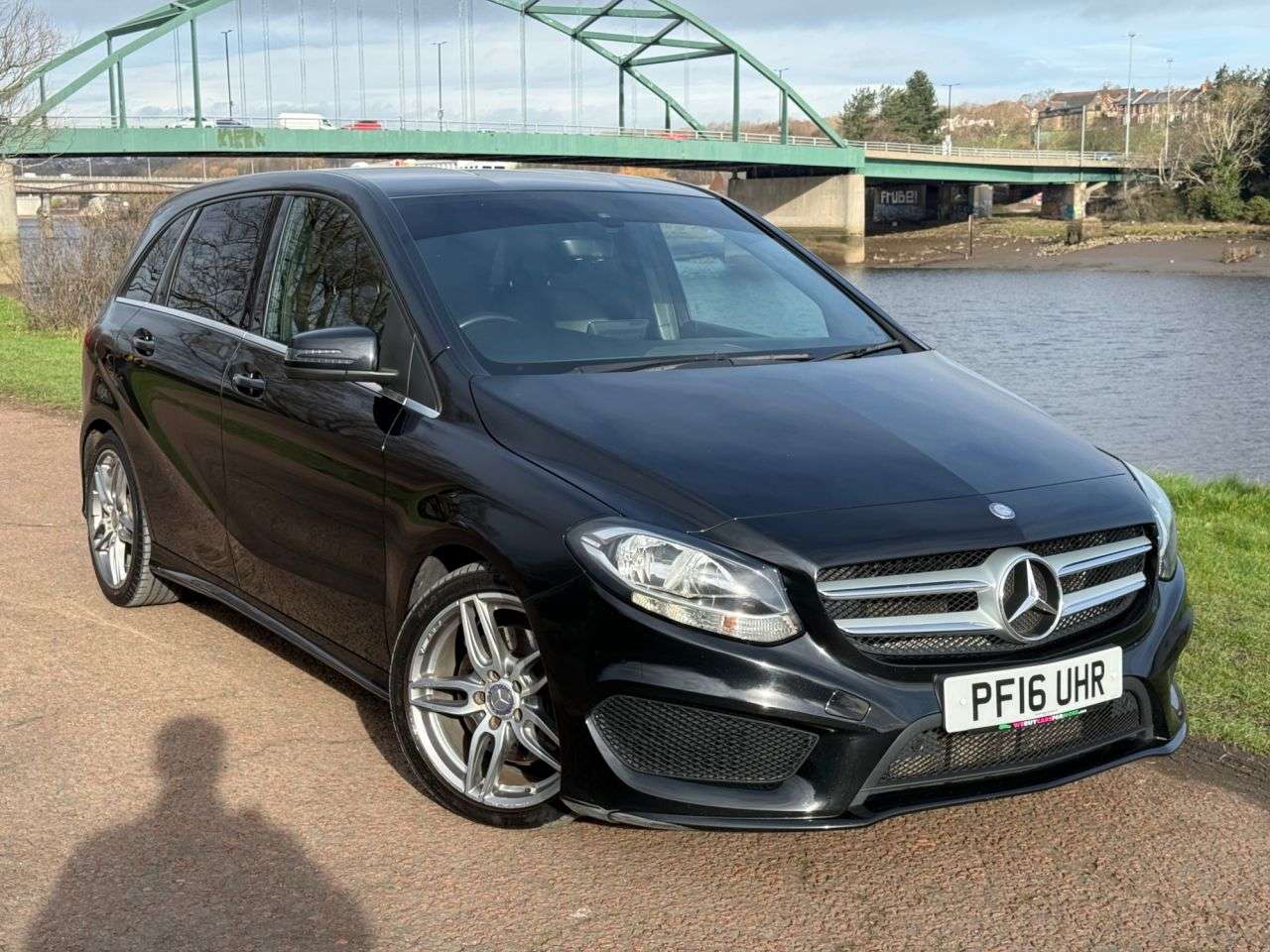 A 2016 MERCEDES B-CLASS B 220 D 4MATIC AMG LINE A 2016 MERCEDES B-CLASS B 220 D 4MATIC AMG LINE