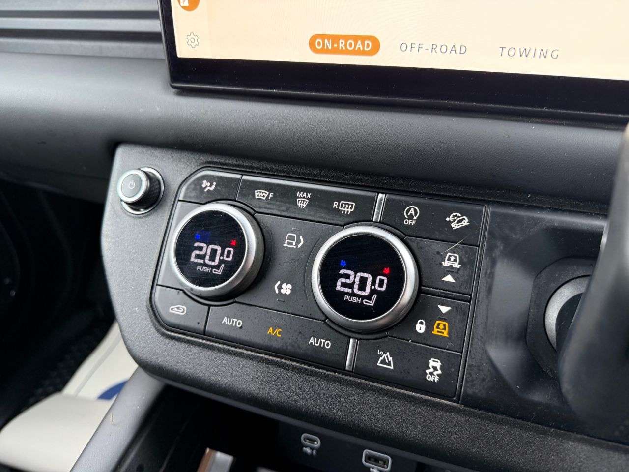 2024 LAND ROVER DEFENDER 2024 LAND ROVER DEFENDER