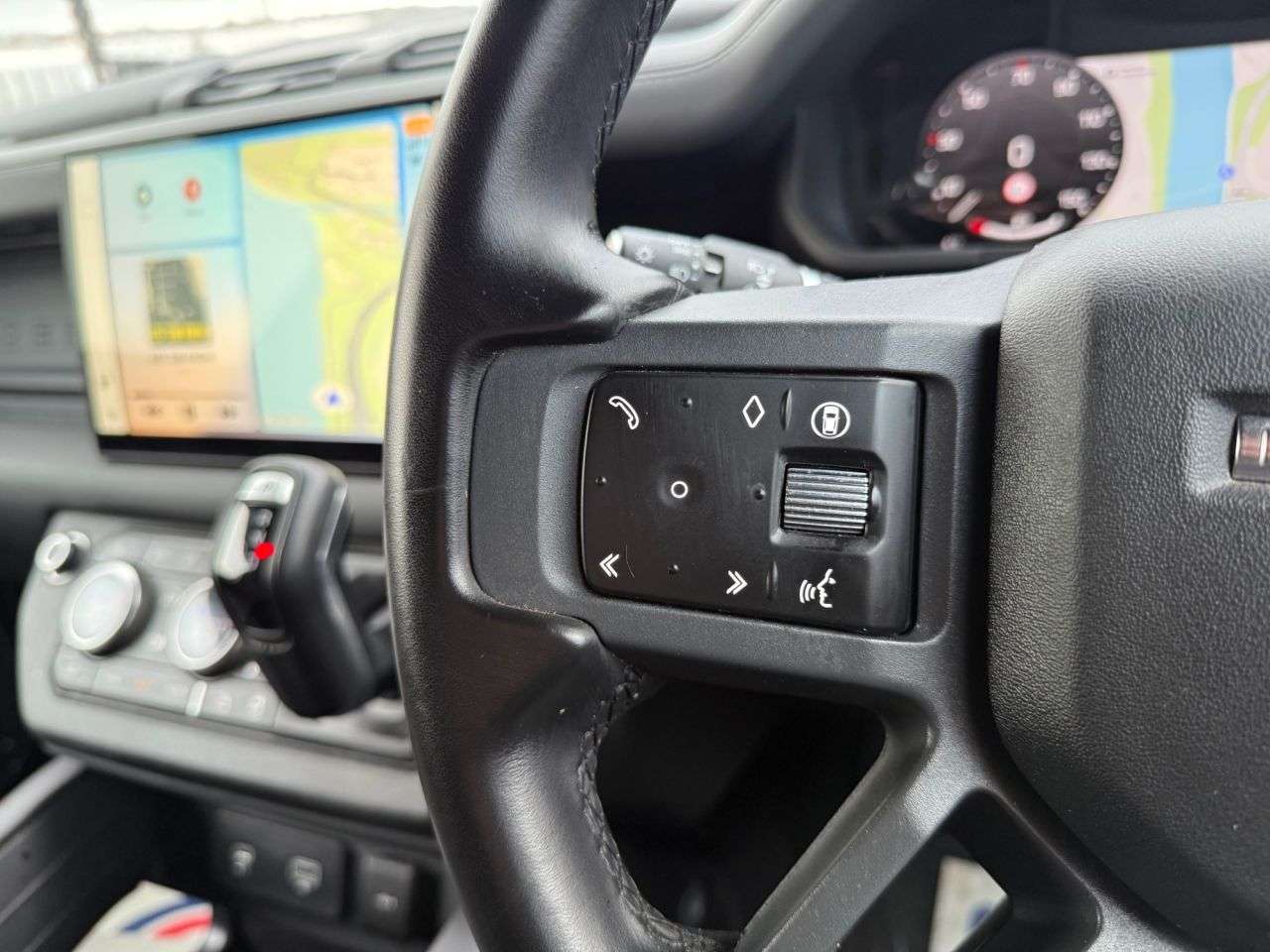 2024 LAND ROVER DEFENDER 2024 LAND ROVER DEFENDER