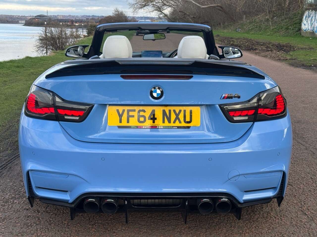 2014 BMW M4 2014 BMW M4