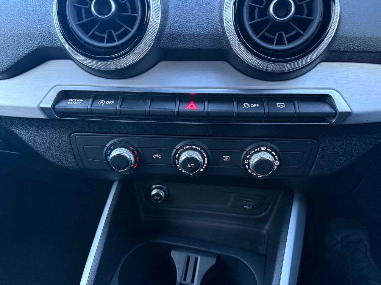 2022 AUDI Q2 2022 AUDI Q2