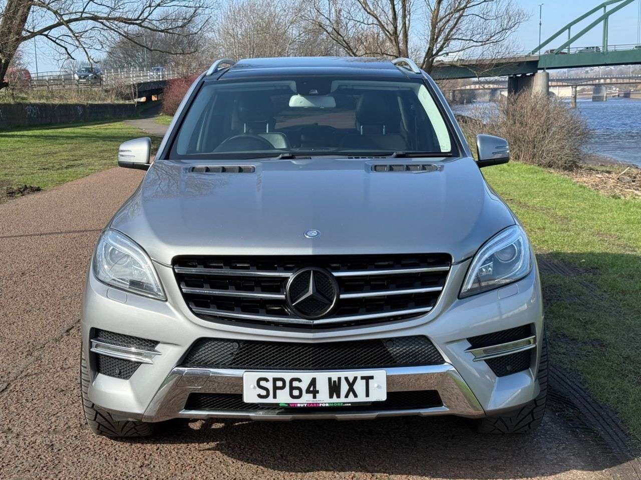 A 2015 MERCEDES-BENZ M-CLASS 3.0 ML350 V6 BlueTEC AMG Line SUV 5dr Diesel G-Tronic 4WD Euro 6 (s/s) (258 A 2015 MERCEDES-BENZ M-CLASS 3.0 ML350 V6 BlueTEC AMG Line SUV 5dr Diesel G-Tronic 4WD Euro 6 (s/s) (258