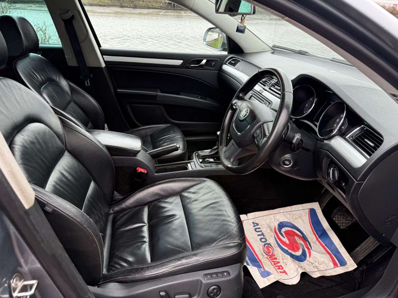 2011 SKODA SUPERB 2011 SKODA SUPERB