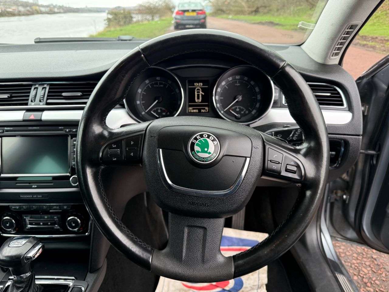 2011 SKODA SUPERB 2011 SKODA SUPERB