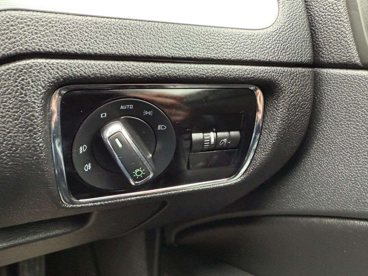 2011 SKODA SUPERB 2011 SKODA SUPERB