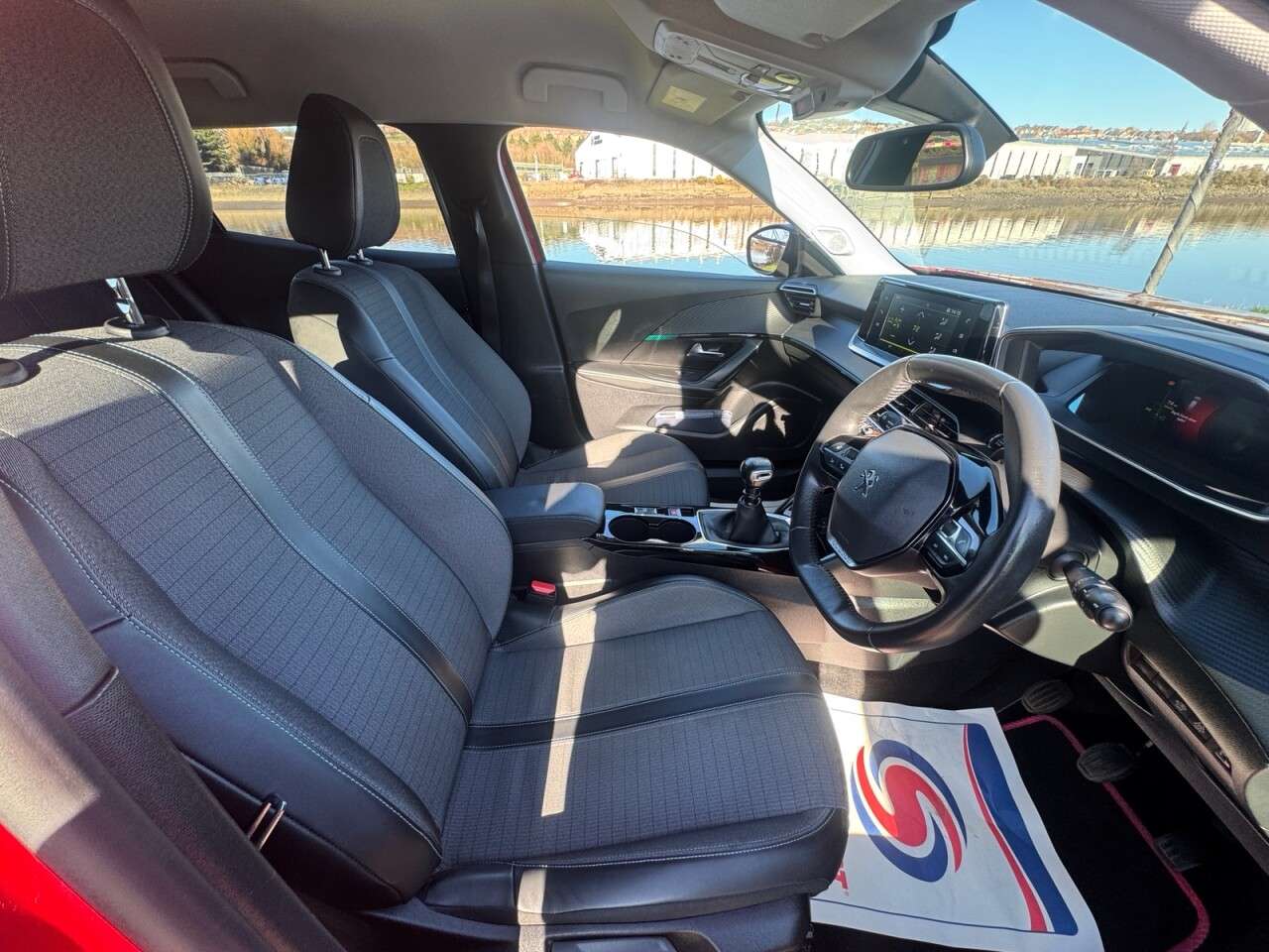 2021 PEUGEOT 2008 2021 PEUGEOT 2008