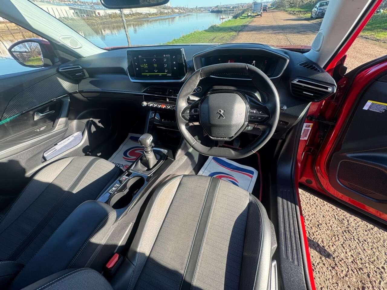 2021 PEUGEOT 2008 2021 PEUGEOT 2008