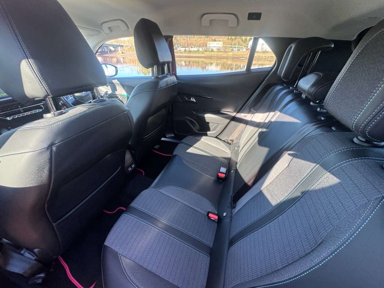 2021 PEUGEOT 2008 2021 PEUGEOT 2008