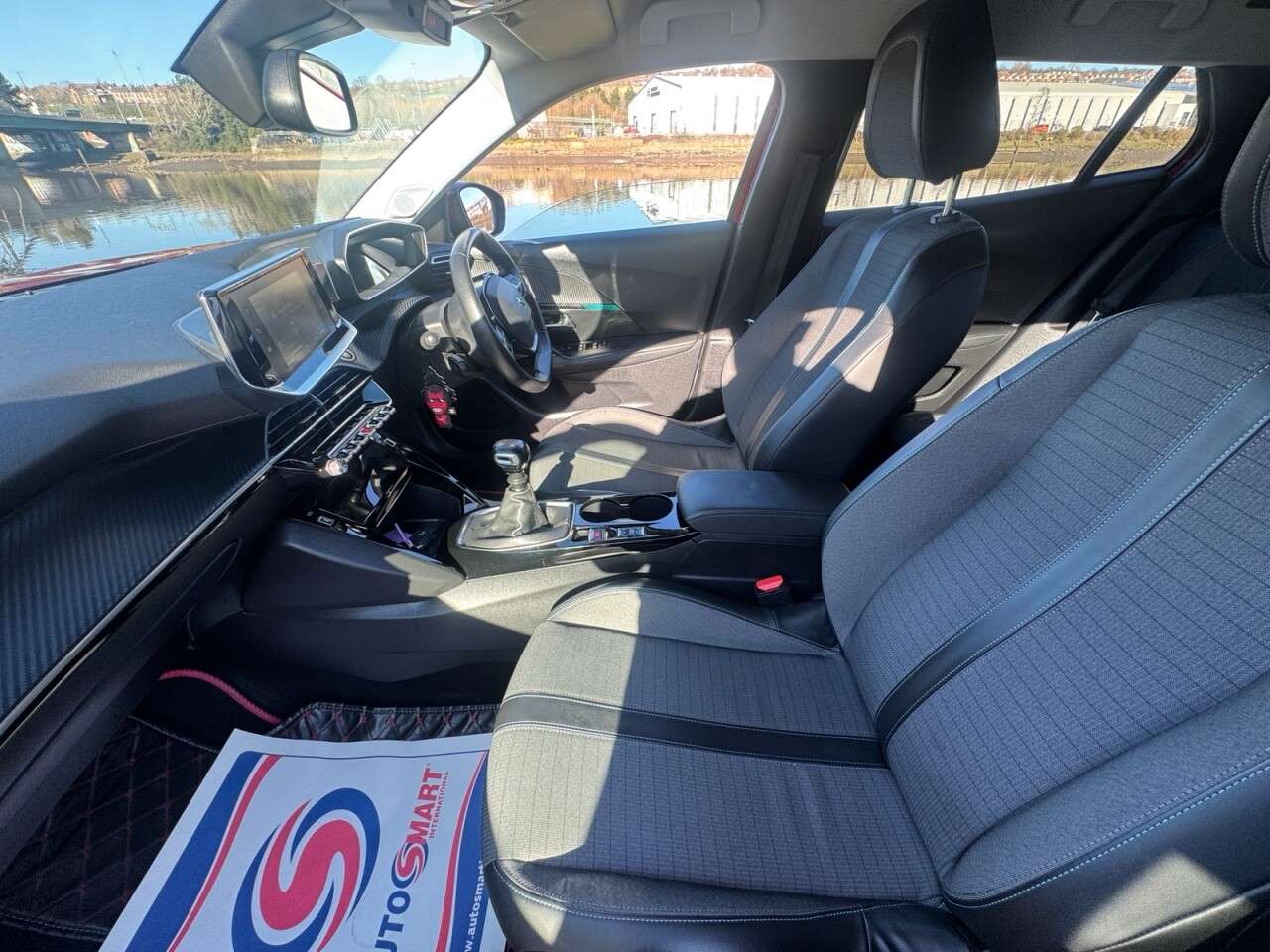 2021 PEUGEOT 2008 2021 PEUGEOT 2008