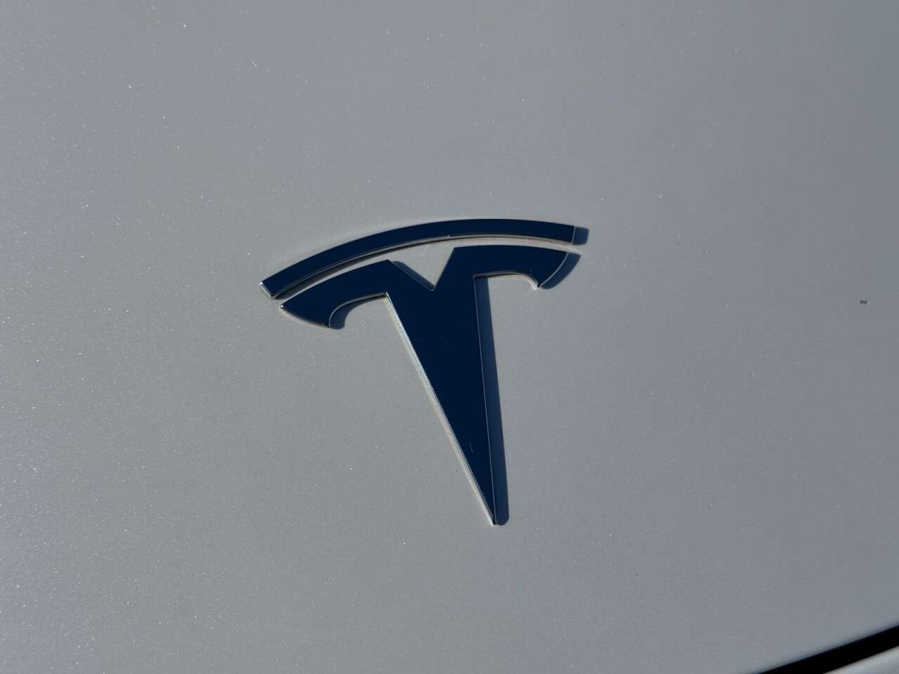 A 2021 TESLA MODEL 3 (Dual Motor) Long Range Saloon 4dr Electric Auto 4WDE (346 ps) **AWD** A 2021 TESLA MODEL 3 (Dual Motor) Long Range Saloon 4dr Electric Auto 4WDE (346 ps) **AWD**