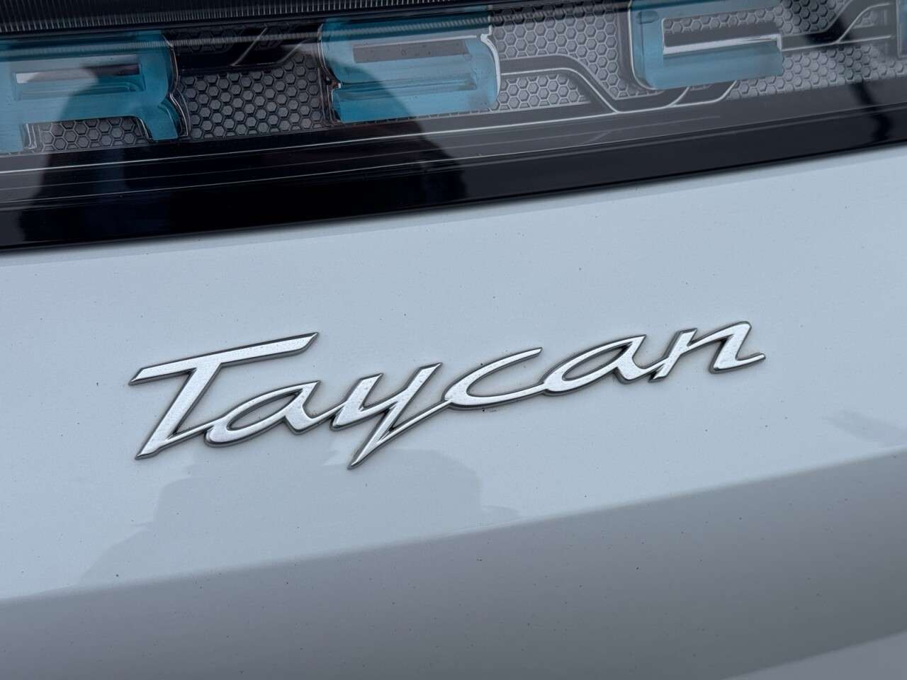 2023 PORSCHE TAYCAN 2023 PORSCHE TAYCAN