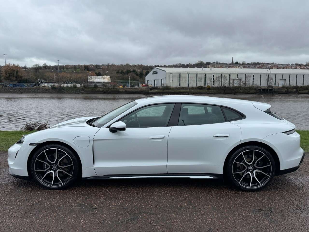 2023 PORSCHE TAYCAN 2023 PORSCHE TAYCAN