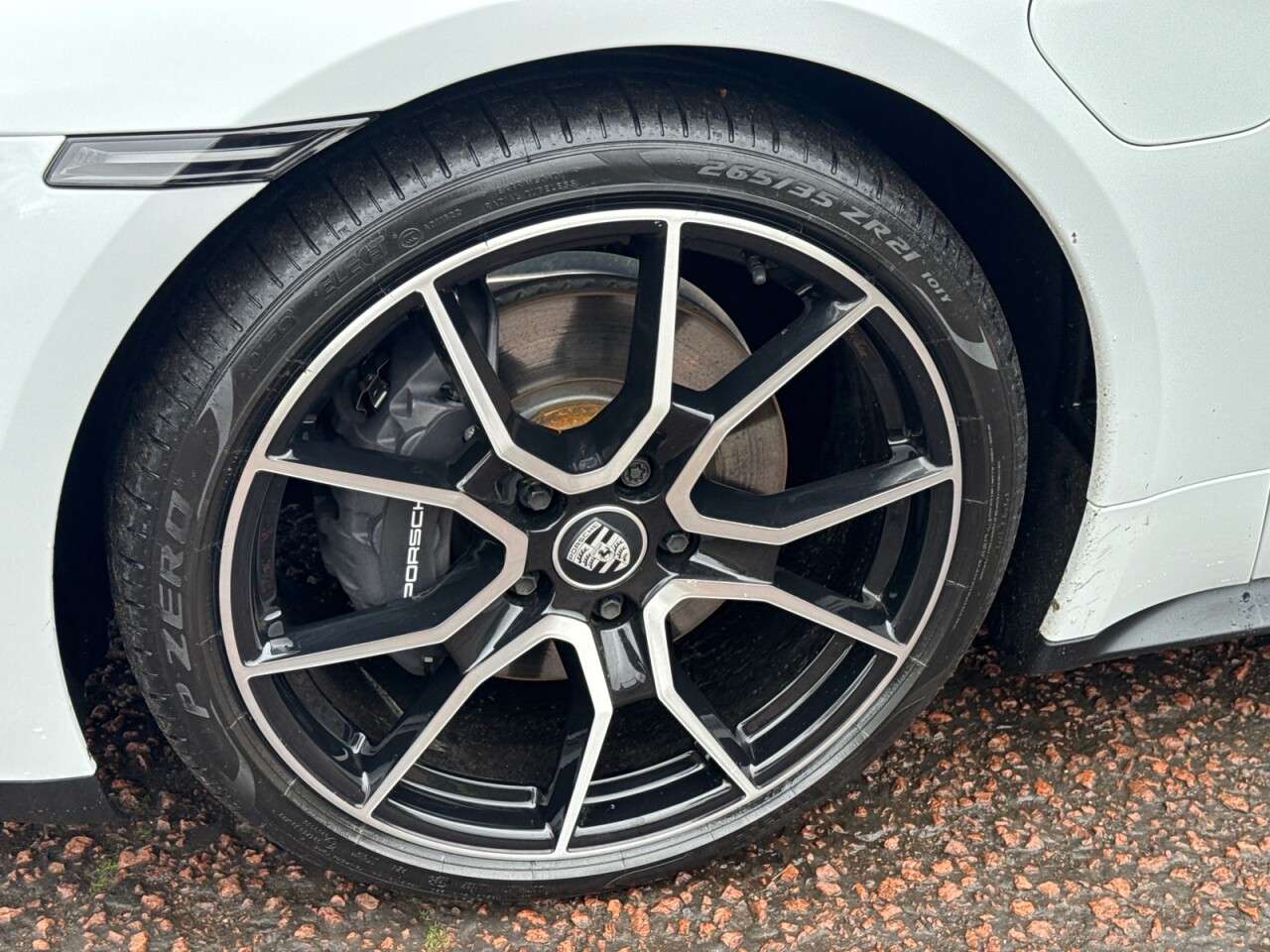 2023 PORSCHE TAYCAN 2023 PORSCHE TAYCAN