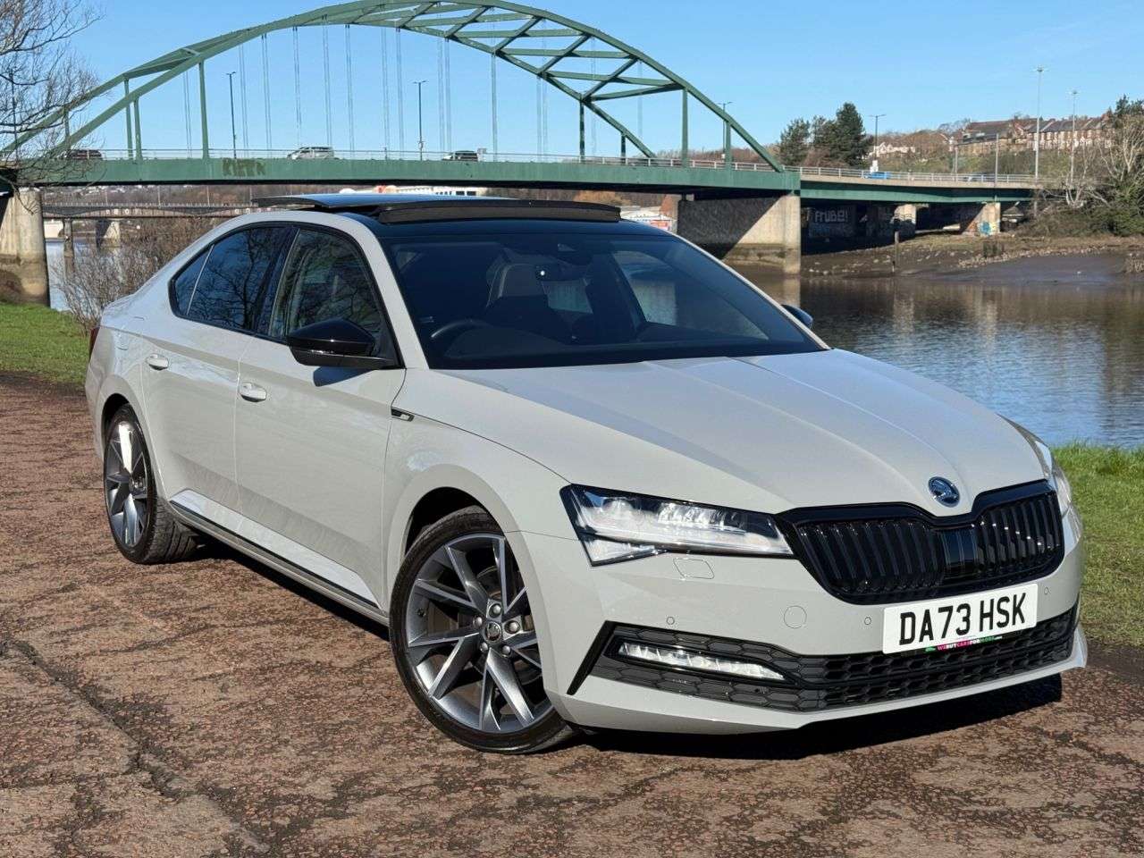 A 2023 SKODA SUPERB 2.0 TSI SportLine Plus Hatchback 5dr Petrol DSG Euro 6 (s/s) (190 ps) SLIDI A 2023 SKODA SUPERB 2.0 TSI SportLine Plus Hatchback 5dr Petrol DSG Euro 6 (s/s) (190 ps) SLIDI