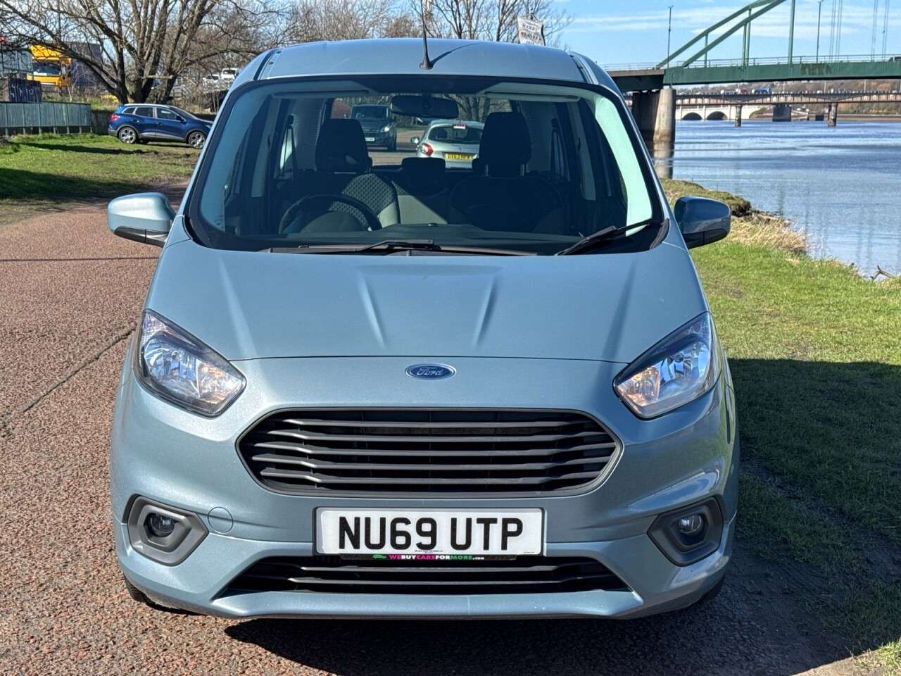 A 2019 FORD TOURNEO COURIER 1.0 EcoBoost Zetec MPV 5dr Petrol Manual Euro 6 (100 ps) **CRUISE CONTROL** A 2019 FORD TOURNEO COURIER 1.0 EcoBoost Zetec MPV 5dr Petrol Manual Euro 6 (100 ps) **CRUISE CONTROL**