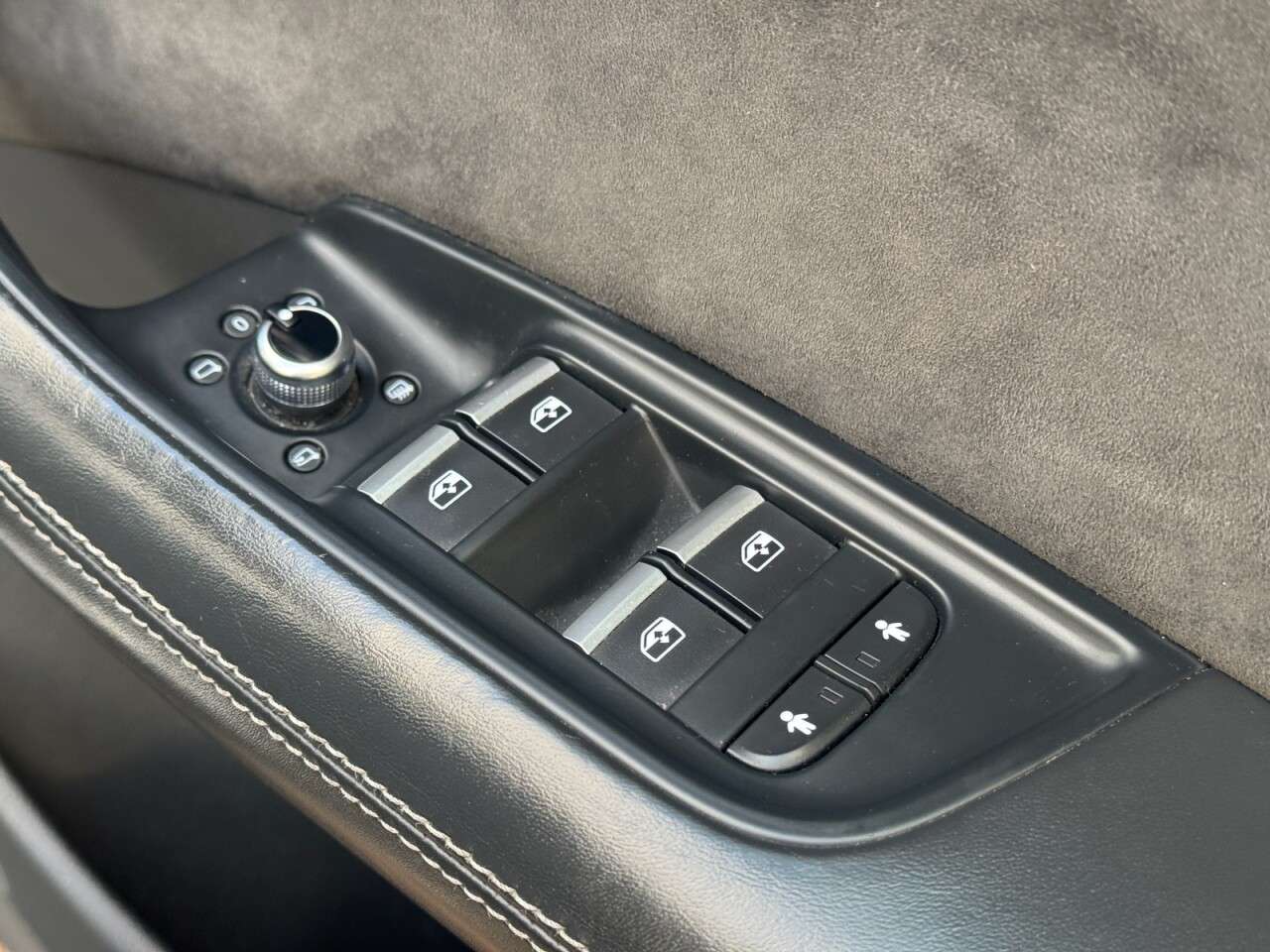 2019 AUDI SQ7 2019 AUDI SQ7