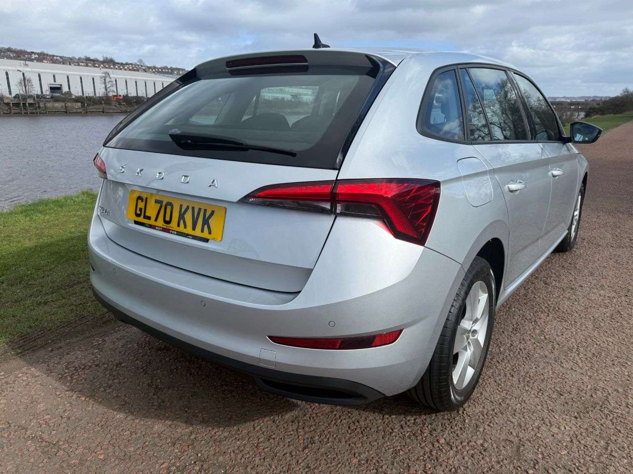 A 2019 SKODA KODIAQ 2.0 TDI Edition SUV 5dr Diesel DSG 4WD Euro 6 (s/s) (7 Seat) (190 ps) **FUL A 2019 SKODA KODIAQ 2.0 TDI Edition SUV 5dr Diesel DSG 4WD Euro 6 (s/s) (7 Seat) (190 ps) **FUL