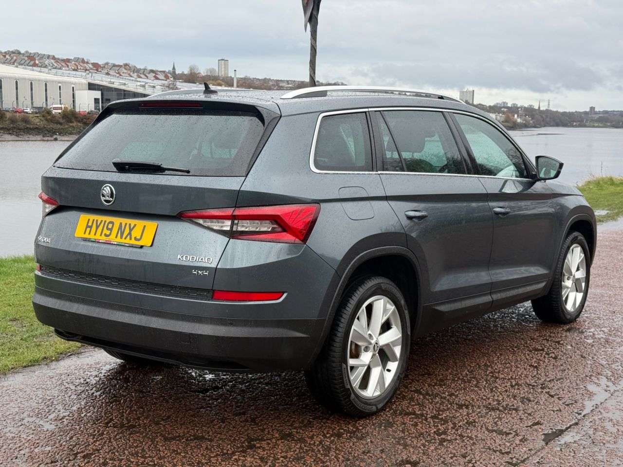 A 2019 SKODA KODIAQ 2.0 TDI Edition SUV 5dr Diesel DSG 4WD Euro 6 (s/s) (7 Seat) (190 ps) **FUL A 2019 SKODA KODIAQ 2.0 TDI Edition SUV 5dr Diesel DSG 4WD Euro 6 (s/s) (7 Seat) (190 ps) **FUL
