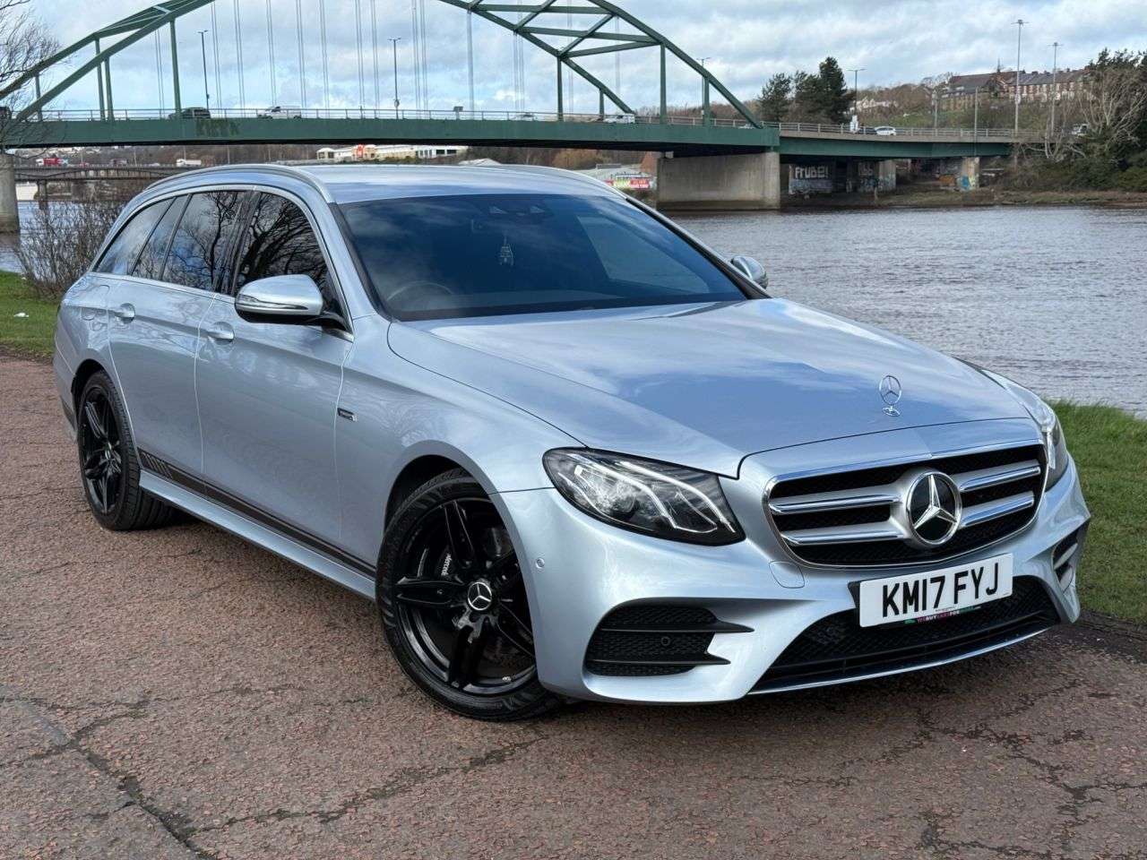 A 2017 MERCEDES-BENZ E-CLASS 2.0 E220d AMG Line Estate 5dr Diesel G-Tronic+ Euro 6 (s/s) (194 ps) **CRUI A 2017 MERCEDES-BENZ E-CLASS 2.0 E220d AMG Line Estate 5dr Diesel G-Tronic+ Euro 6 (s/s) (194 ps) **CRUI