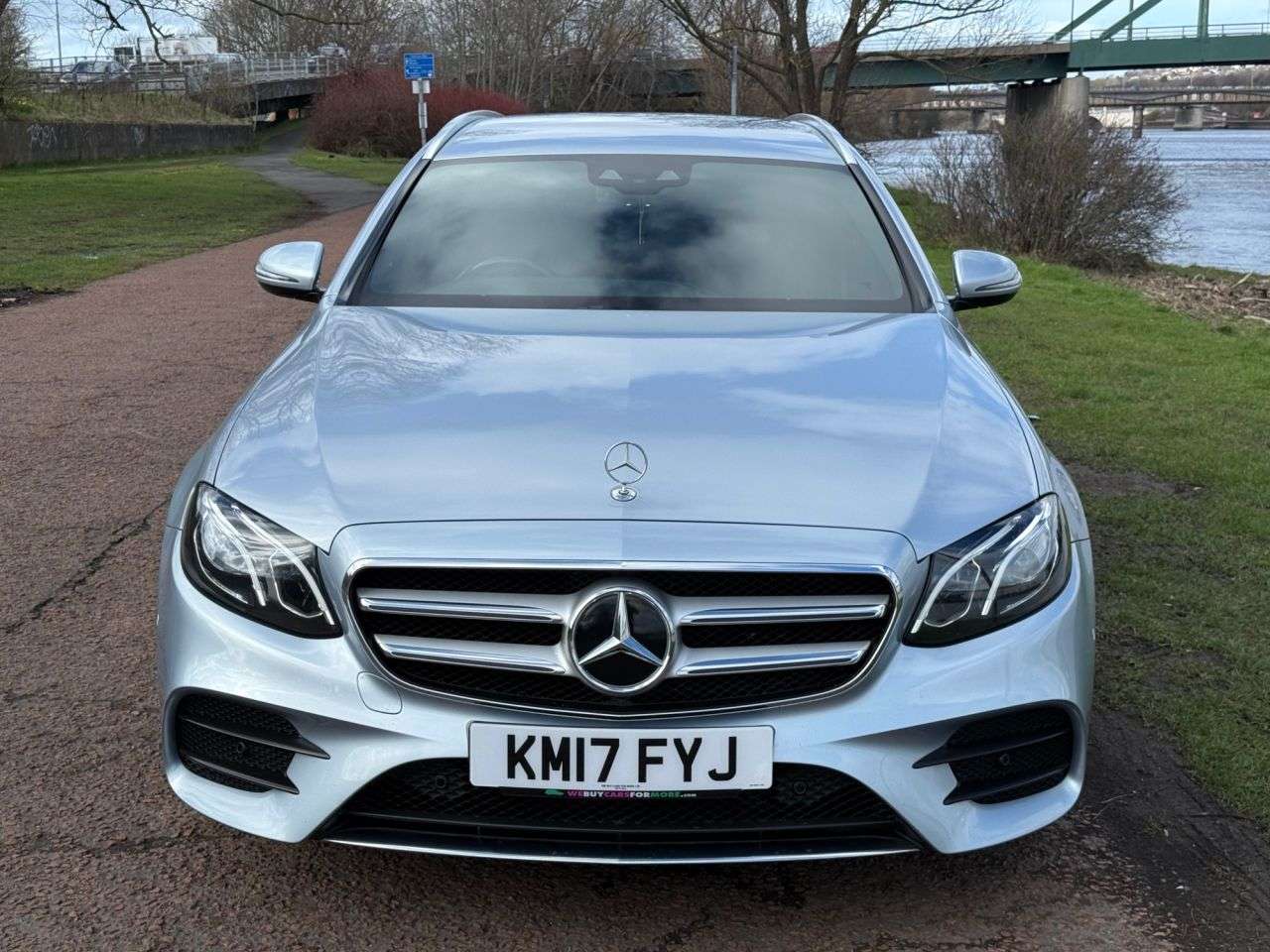 A 2017 MERCEDES-BENZ E-CLASS 2.0 E220d AMG Line Estate 5dr Diesel G-Tronic+ Euro 6 (s/s) (194 ps) **CRUI A 2017 MERCEDES-BENZ E-CLASS 2.0 E220d AMG Line Estate 5dr Diesel G-Tronic+ Euro 6 (s/s) (194 ps) **CRUI