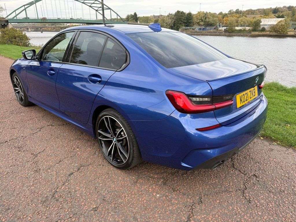 A 2021 BMW 3 SERIES 2.0 330e 12kWh M Sport Saloon 4dr Petrol Plug-in Hybrid Auto Euro 6 (s/s) ( A 2021 BMW 3 SERIES 2.0 330e 12kWh M Sport Saloon 4dr Petrol Plug-in Hybrid Auto Euro 6 (s/s) (