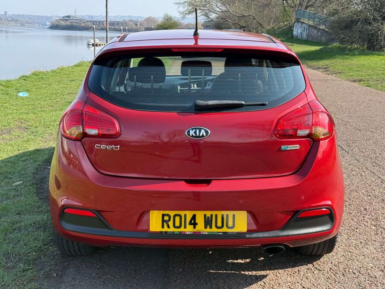 2014 KIA CEED 2014 KIA CEED